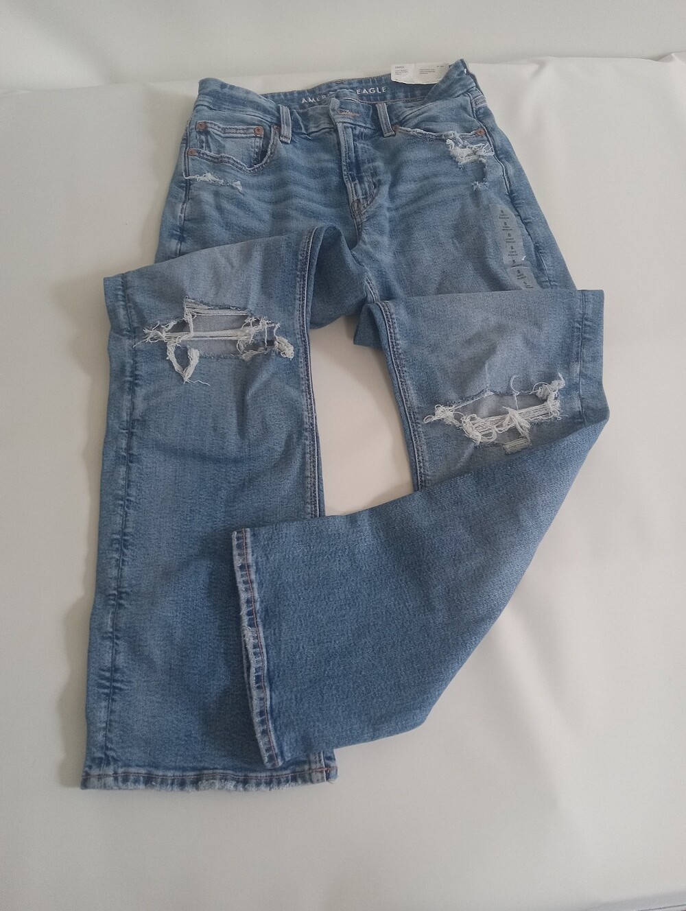American Eagle Womens Curvy Straight Jeans Distressed Stretch Denim Size 8 NWT